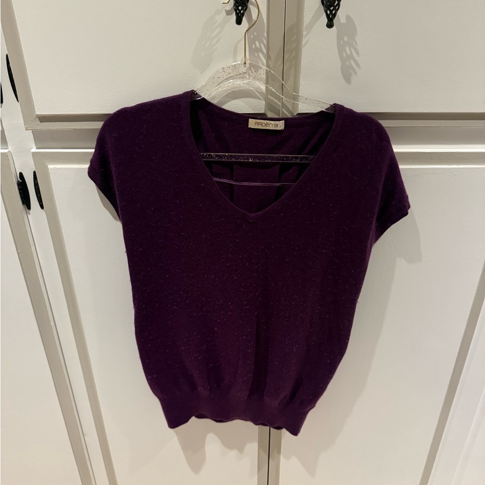 Arden B Deep Purple V-Neck Short Sleeve Sweater